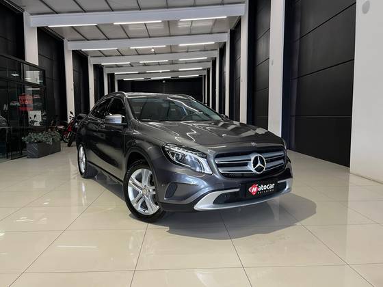 MERCEDES-BENZ GLA 200 1.6 CGI STYLE 16V TURBO FLEX 4P AUTOMÁTICO